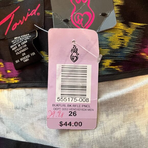 Vintage Torrid Size 26 4xl Black Purple Patterned Ruffle Pencil Skirt - Picture 6 of 6